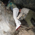 Так мы спускаемся из 1го зала во второй.